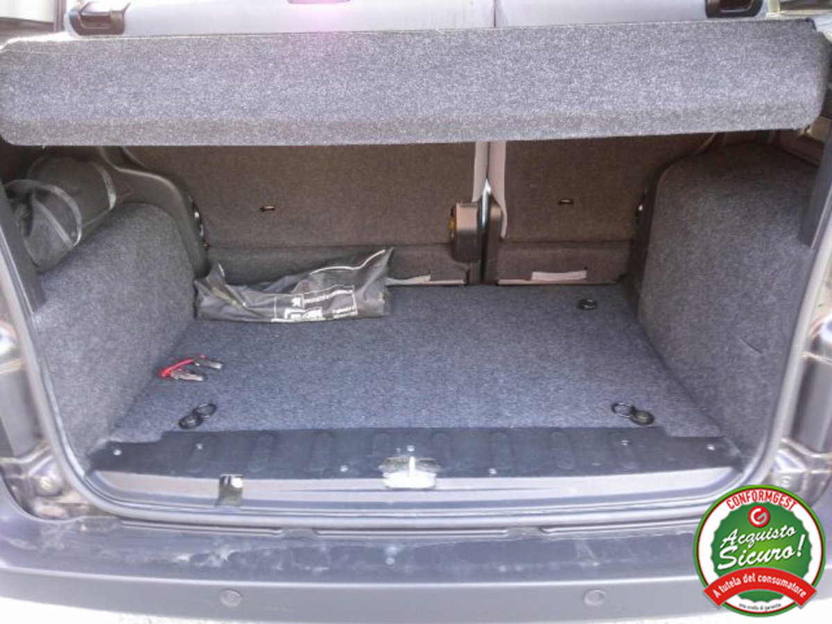 Peugeot Bipper 1.3 HDi 80 Outdoor (11)