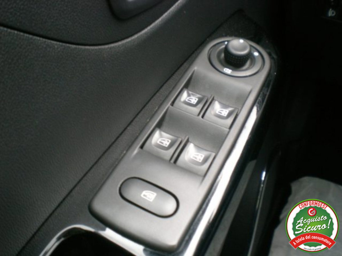 Renault Captur 1.5 dCi 8V 110 CV Start&Stop Energy R-Link (18)