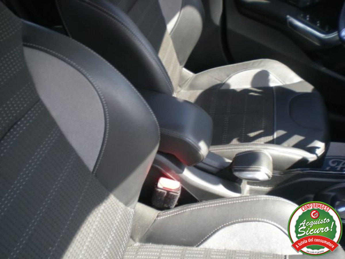 Peugeot 2008 e-HDi 92 CV Stop&Start ETG6 Allure (11)