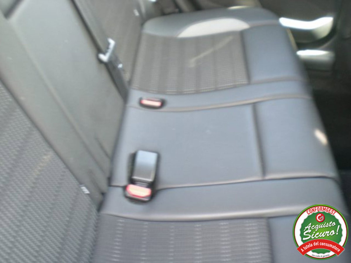 Peugeot 2008 e-HDi 92 CV Stop&Start ETG6 Allure (12)