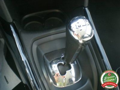 Peugeot 2008 e-HDi 92 CV Stop&Start ETG6 Allure (18)