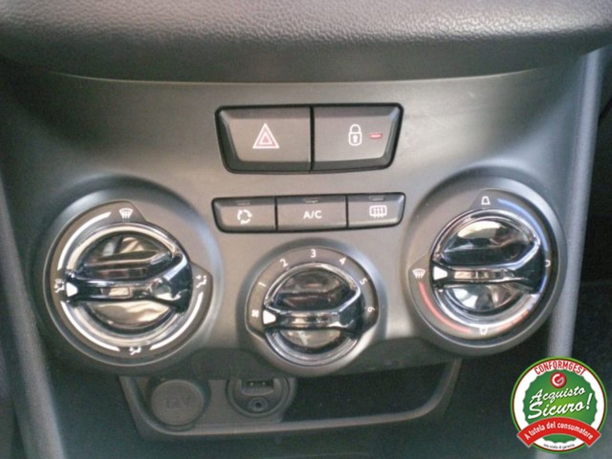 Peugeot 208 75 5 porte Active (11)