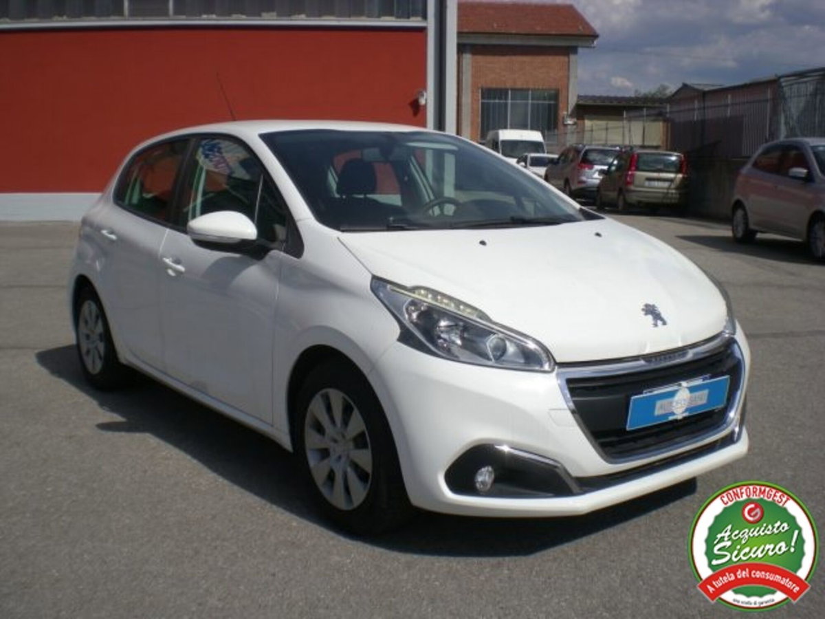 Peugeot 208 75 5 porte Active (2)