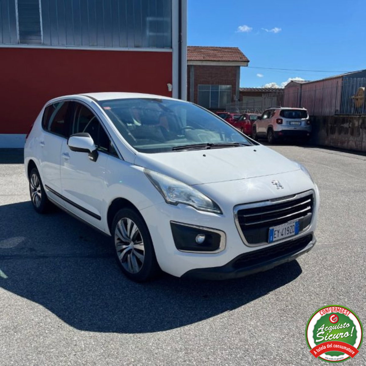 Peugeot 3008 1.6 HDi 115CV Active (2)