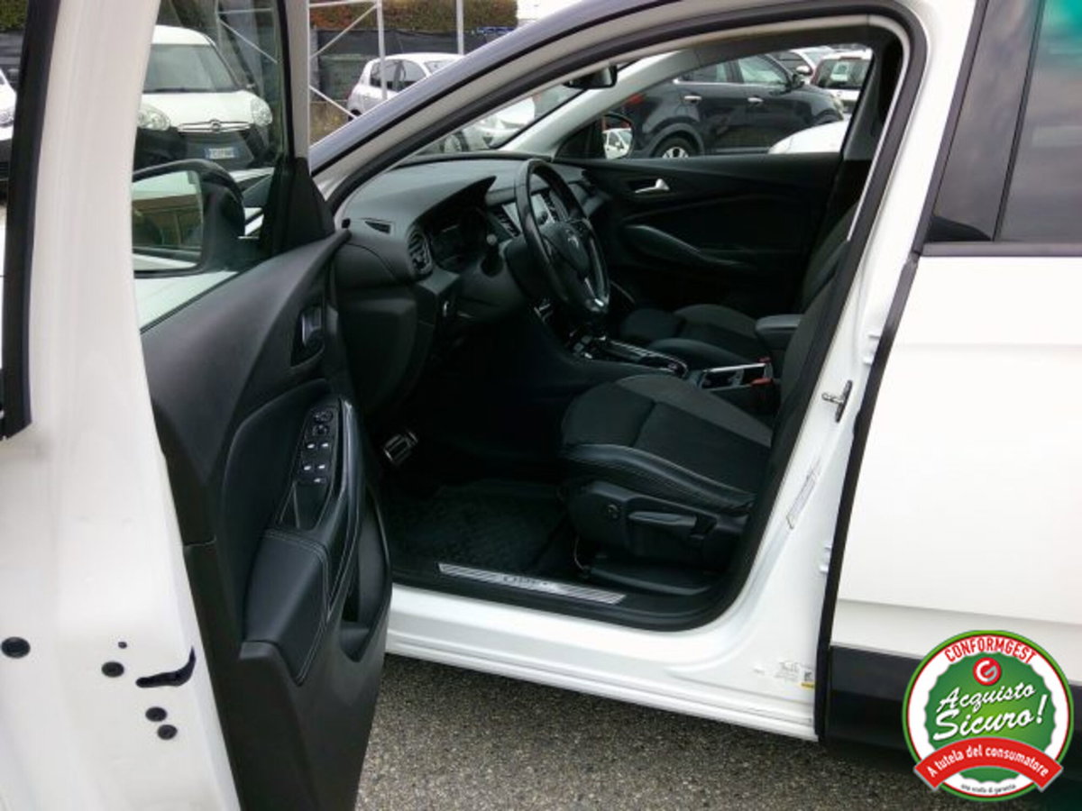Opel Grandland X 1.5 diesel Ecotec Start&Stop aut. Ultimate (9)