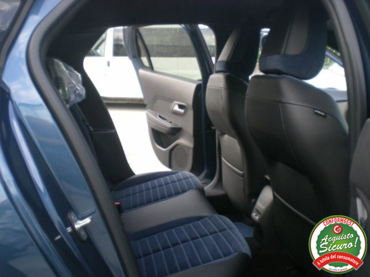 Lancia Ypsilon 1.2 mhev Edizione Limitata Cassina e-dct (11)