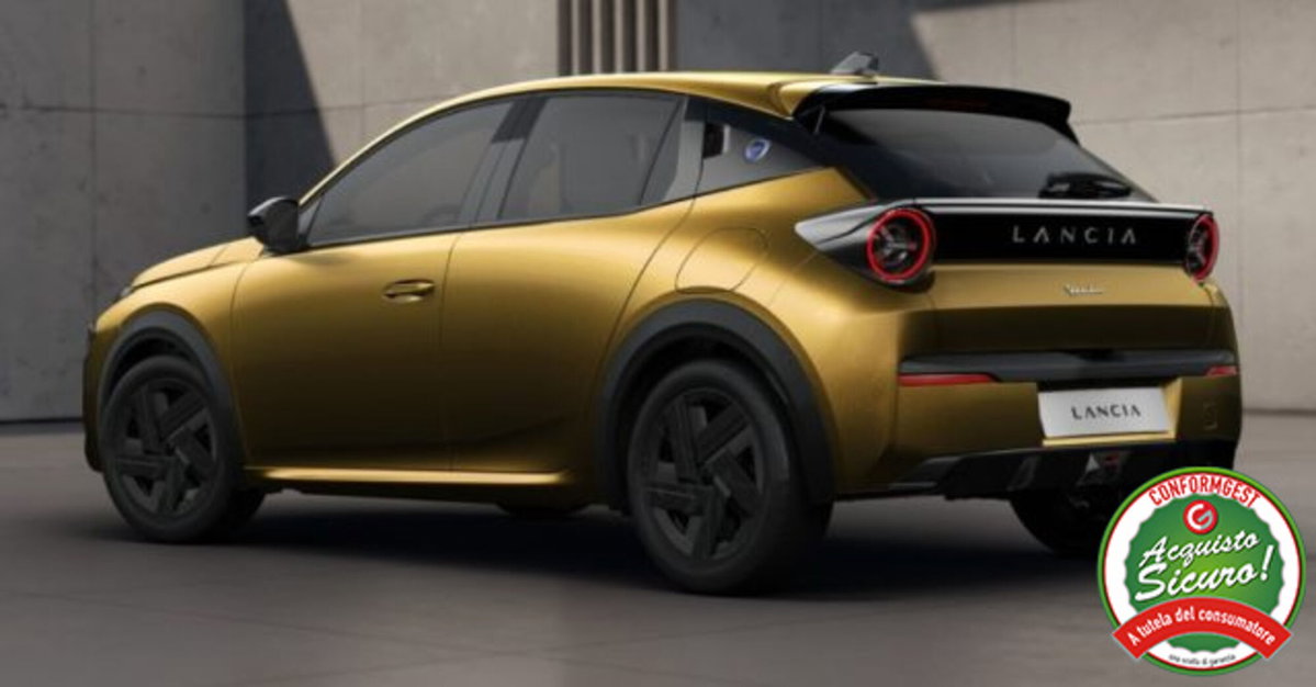 Lancia Ypsilon 1.2 mhev Edizione Cassina e-dct (3)
