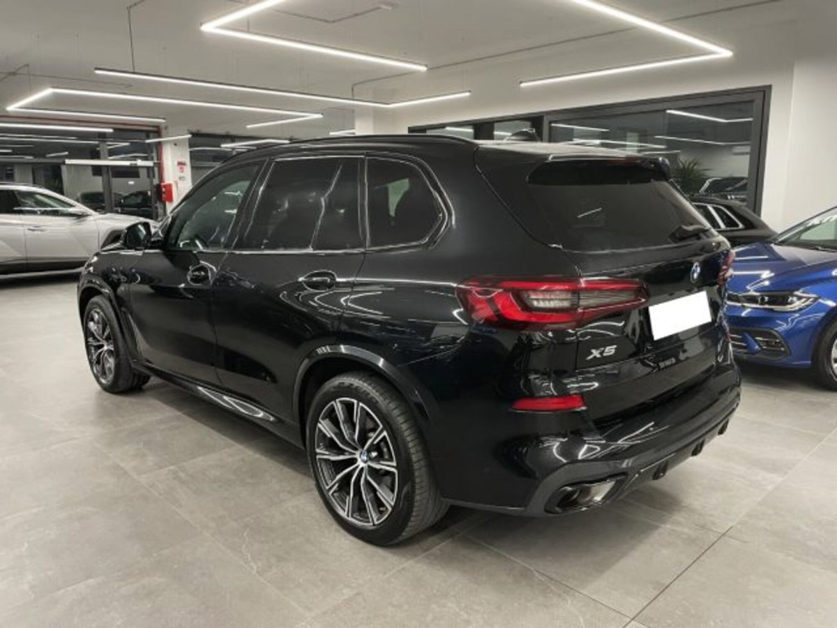 BMW X5 xDrive30d 48V Msport (8)