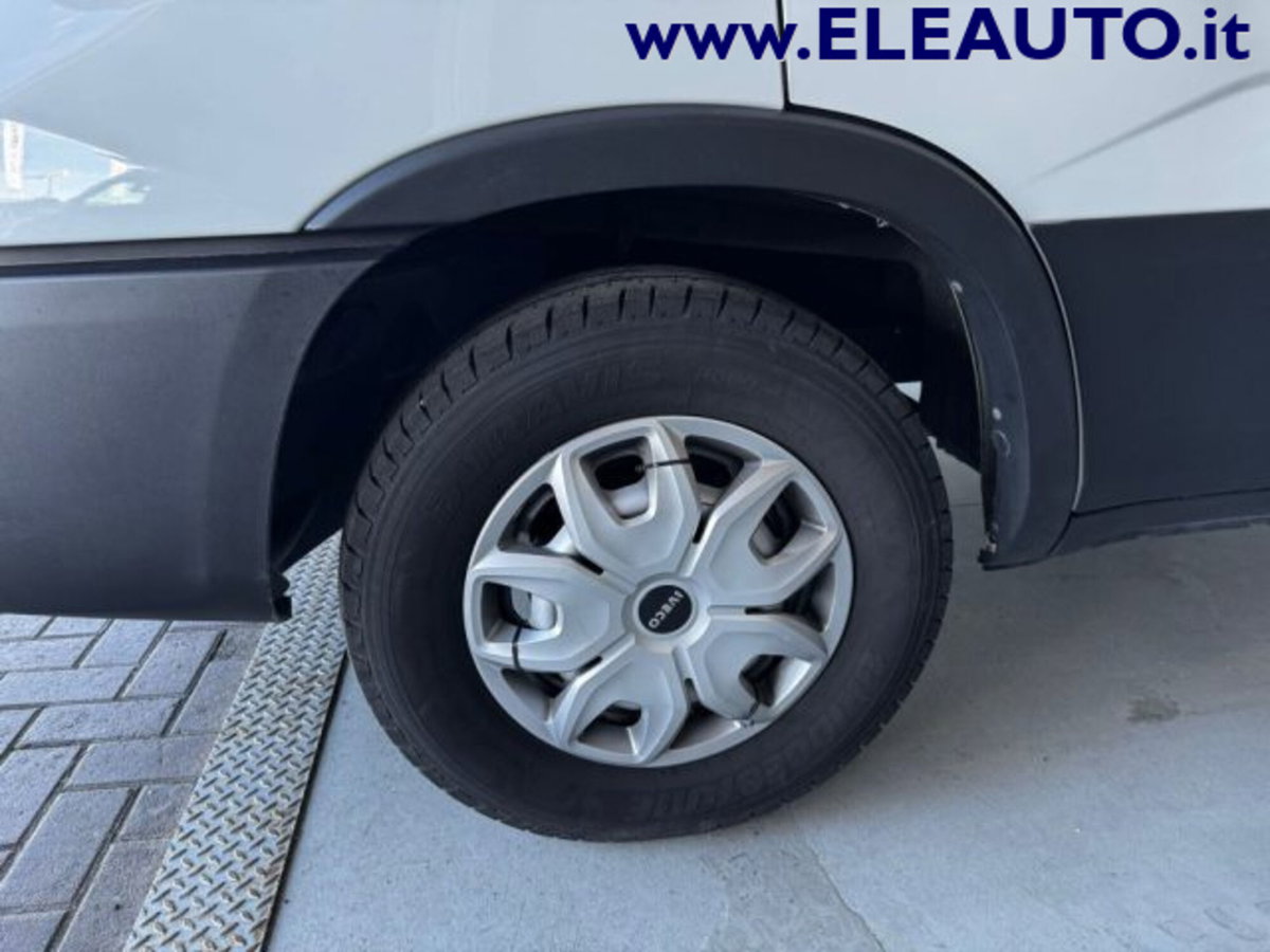 Iveco Daily Furgone 35S14A8V 2.3 HPT PLM-TA Furgone Hi-Matic (15)
