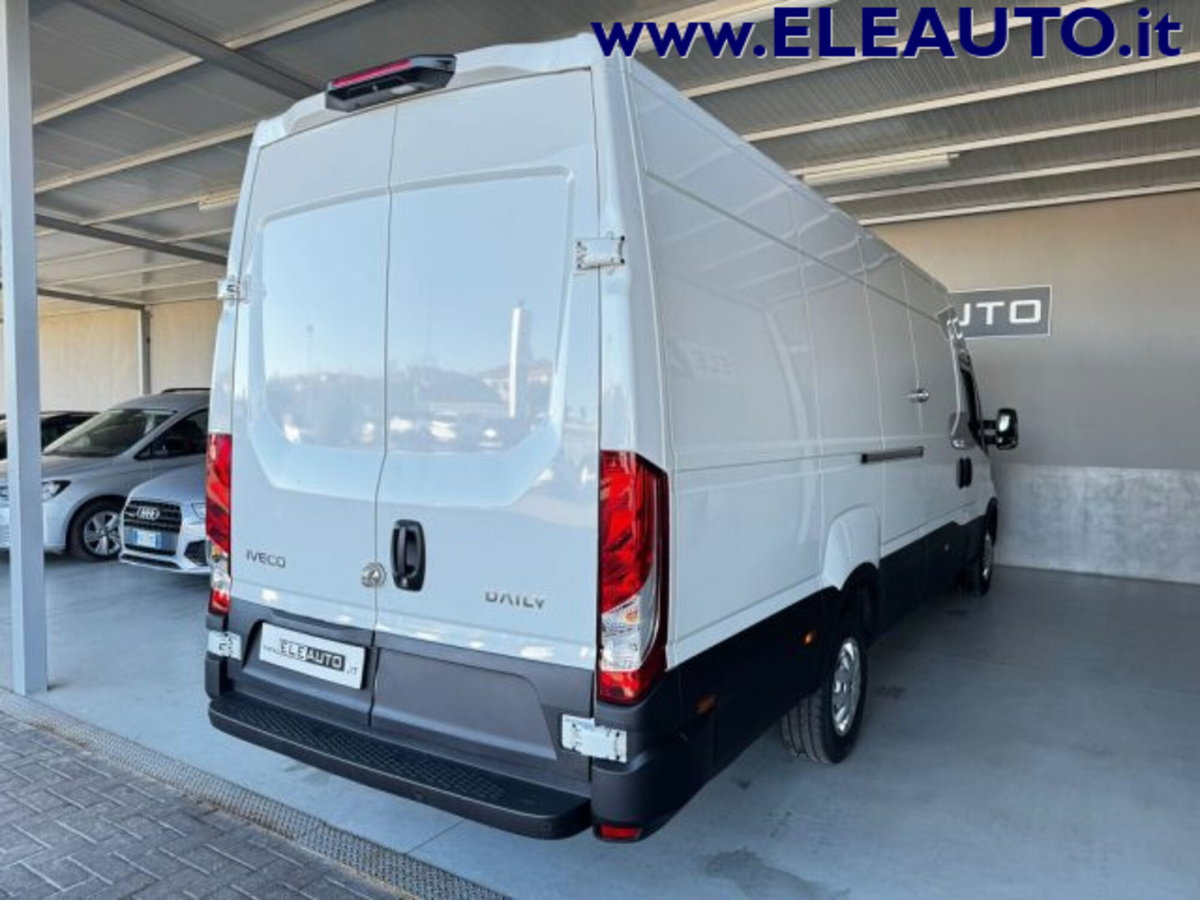 Iveco Daily Furgone 35S14A8V 2.3 HPT PLM-TA Furgone Hi-Matic (6)