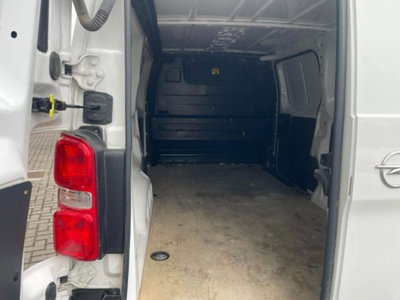 Opel Vivaro Furgone 1.5 Diesel 120CV S&S PL-TN M Furgone Enjoy (8)