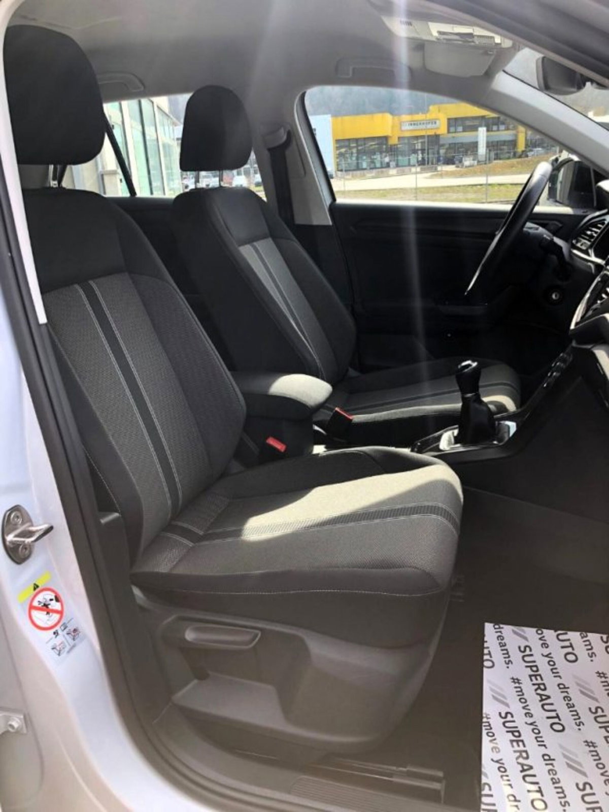 Volkswagen T-Roc 1.6 TDI SCR Style BlueMotion Technology (12)