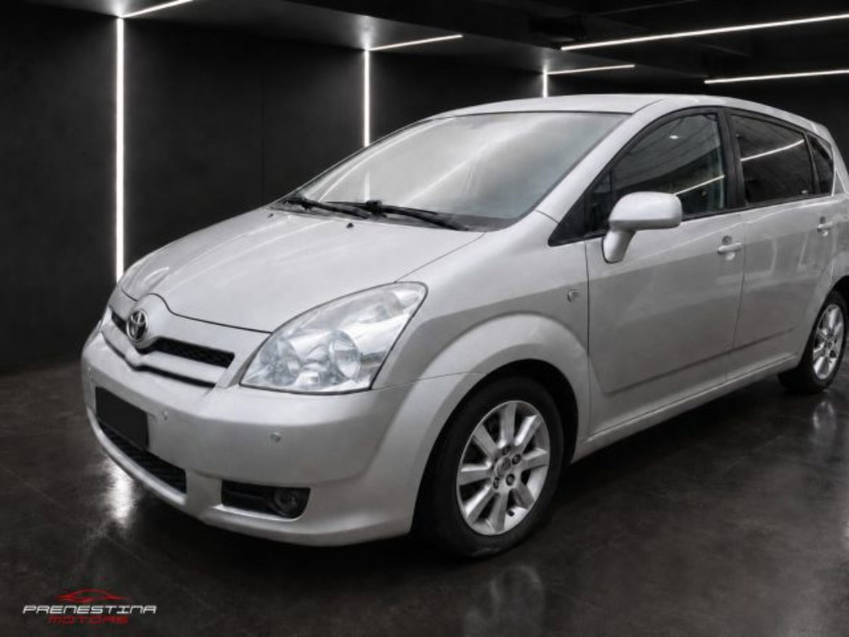 Toyota Corolla Verso 2.2 16V D-4D DPF Sol