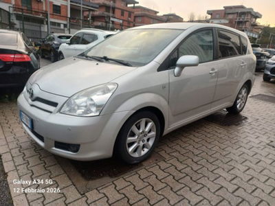 Toyota Corolla Verso 2.2 16V D-4D DPF Sol usata