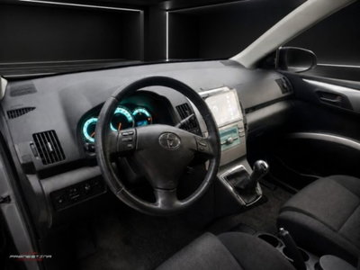 Toyota Corolla Verso 2.2 16V D-4D DPF Sol (8)
