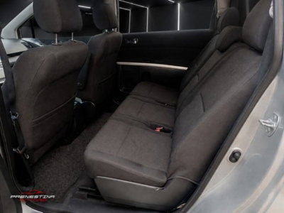 Toyota Corolla Verso 2.2 16V D-4D DPF Sol (9)