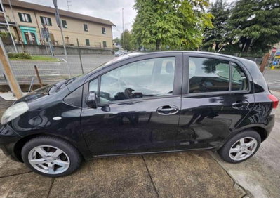 Toyota Yaris 1.3 5 porte M-MT Sol (3)