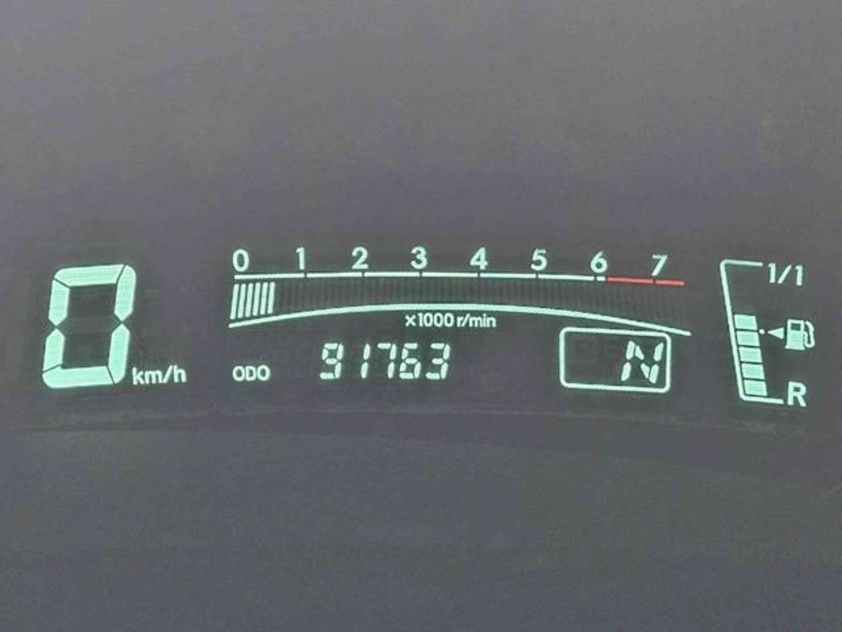 Toyota Yaris 1.3 5 porte M-MT Sol (8)
