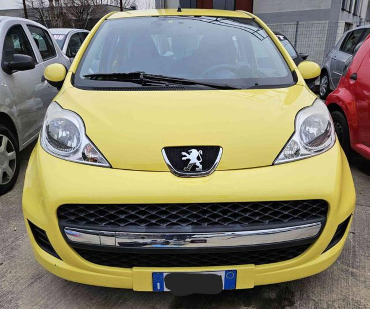 Peugeot 107 68CV 5p. Urban Move (2)