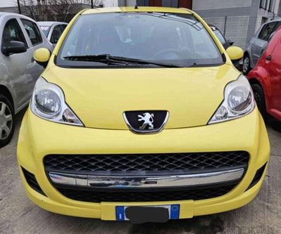 Peugeot 107 68CV 5p. Urban Move (2)