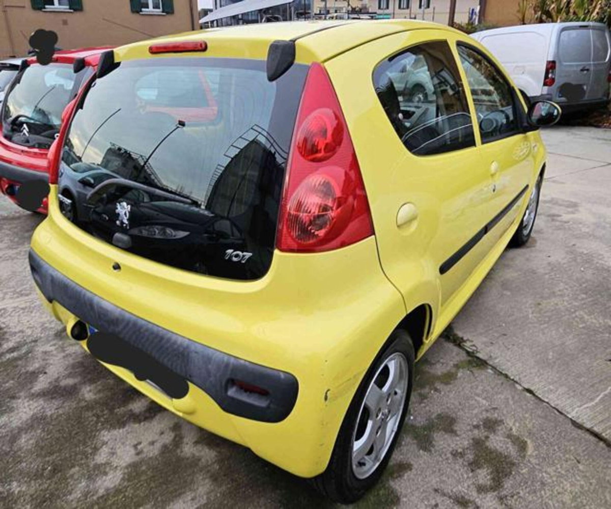 Peugeot 107 68CV 5p. Urban Move (5)