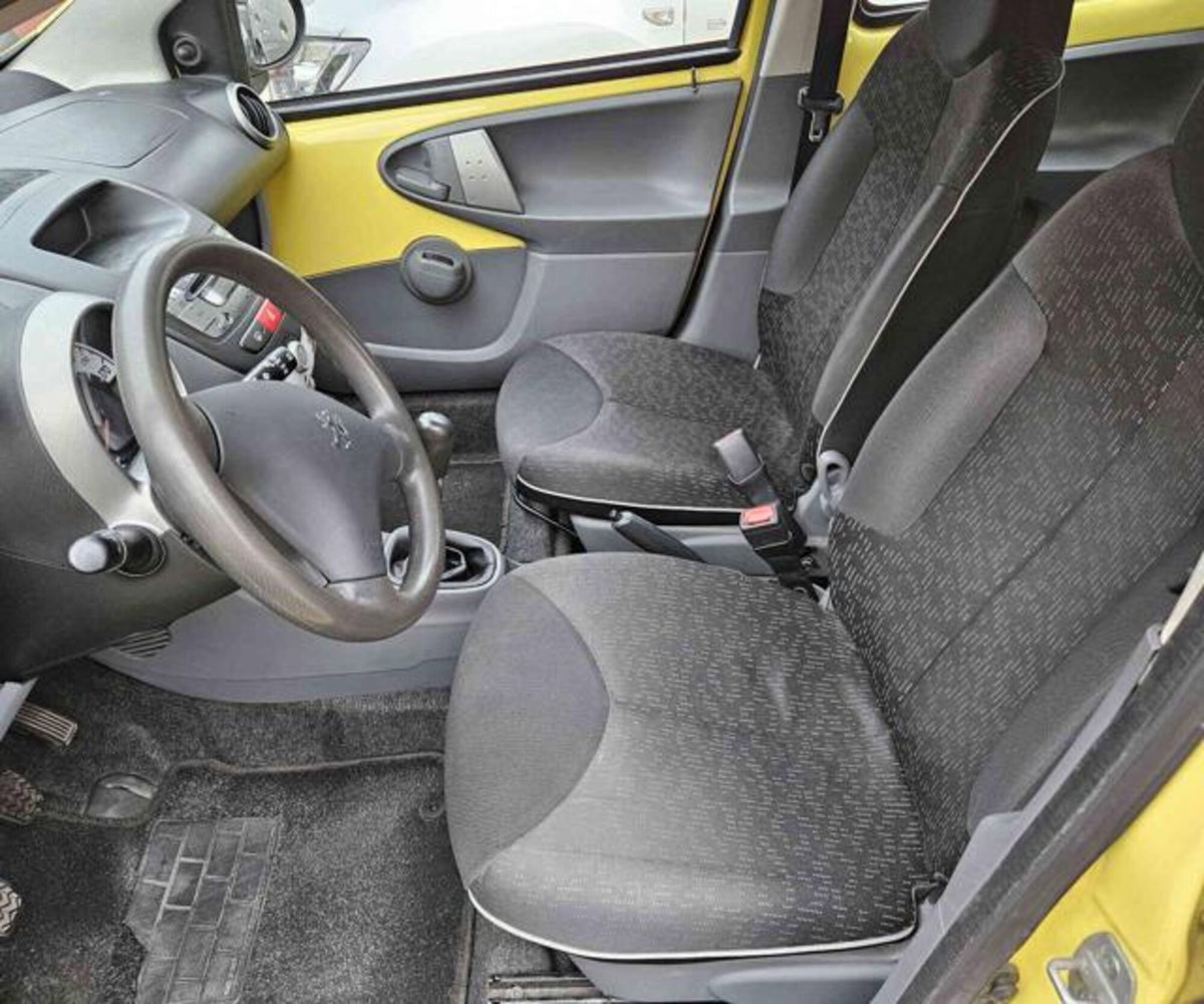 Peugeot 107 68CV 5p. Urban Move (9)