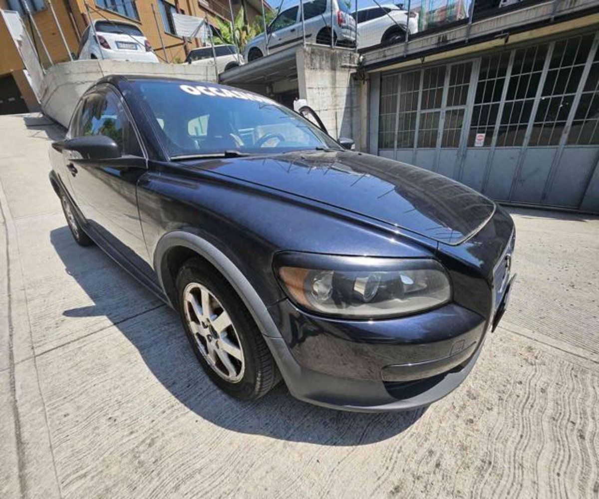 Volvo C30 1.6 D Momentum (5)