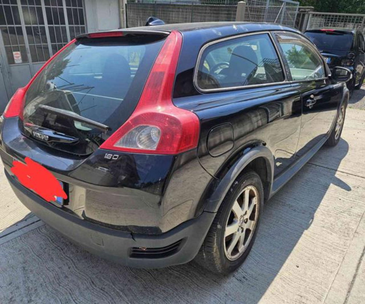 Volvo C30 1.6 D Momentum (7)