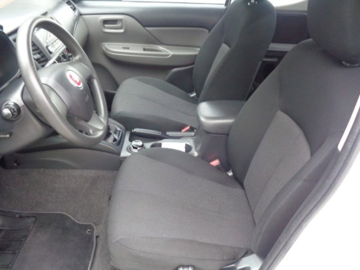 Mitsubishi L200 2.4 DI-D/154CV Club Cab Invite (3)