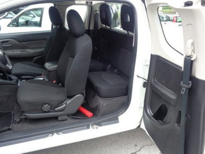 Mitsubishi L200 2.4 DI-D/154CV Club Cab Invite (4)