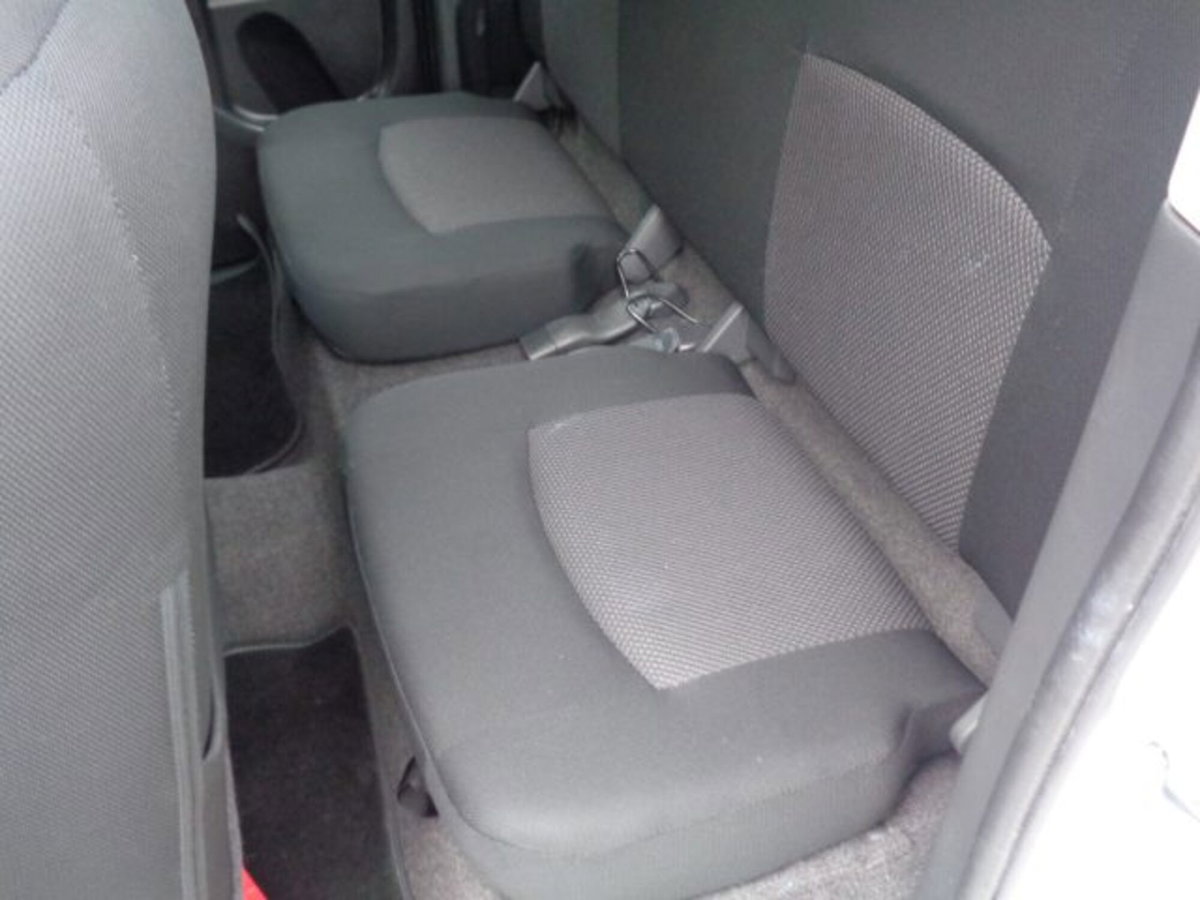 Mitsubishi L200 2.4 DI-D/154CV Club Cab Invite (5)