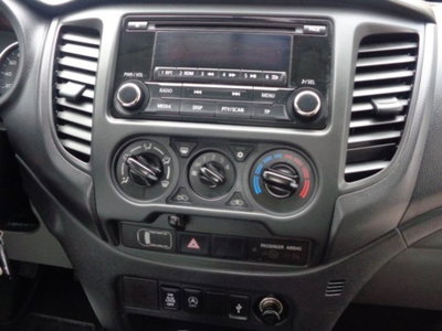 Mitsubishi L200 2.4 DI-D/154CV Club Cab Invite (7)