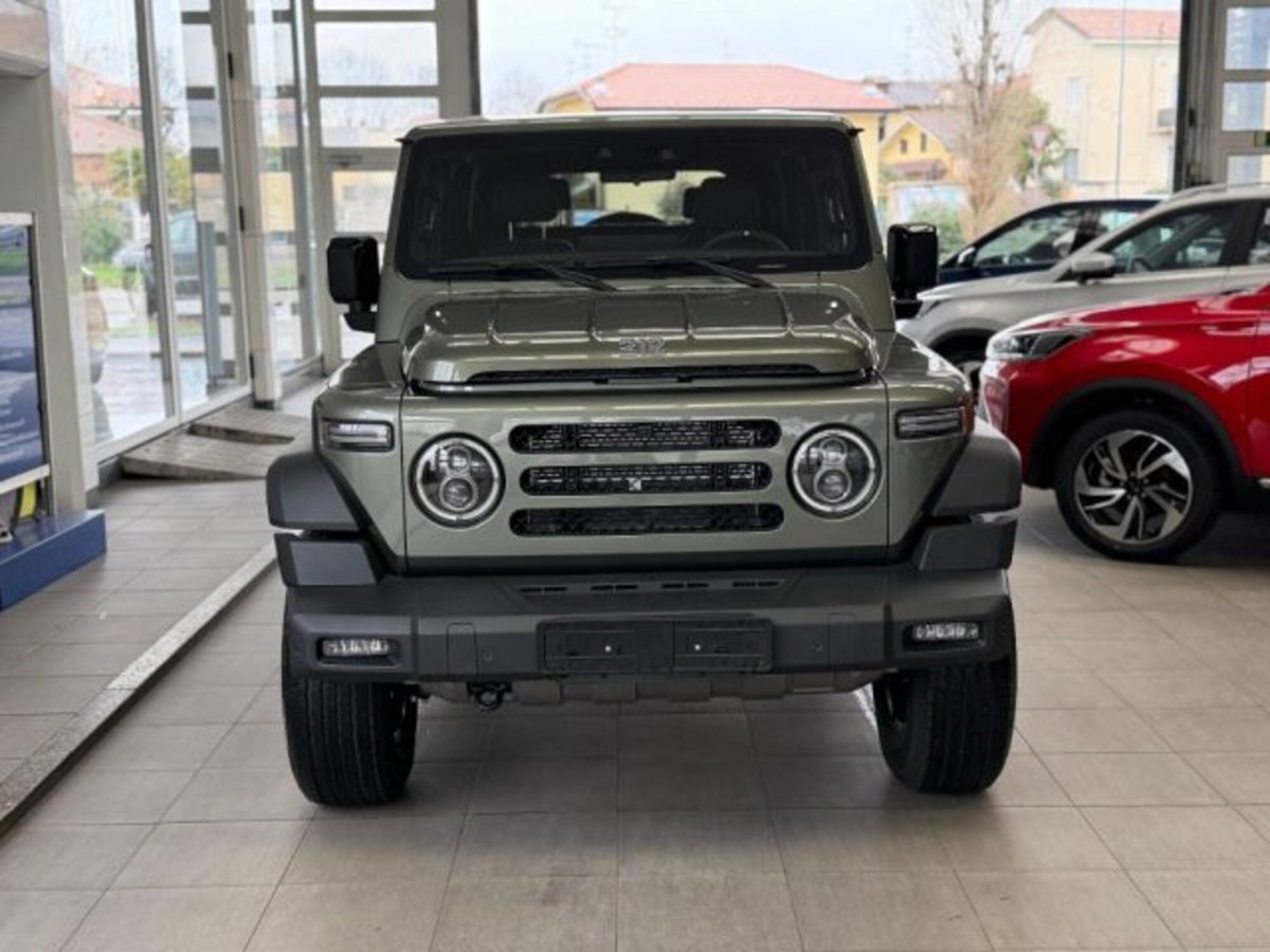 Emc 212 212 2.0 tgdi Adventurer 4wd 8at (2)