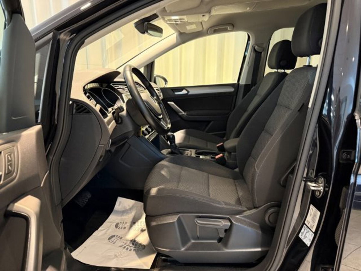 Volkswagen Touran 1.4 TSI DSG Business BlueMotion Technology (4)