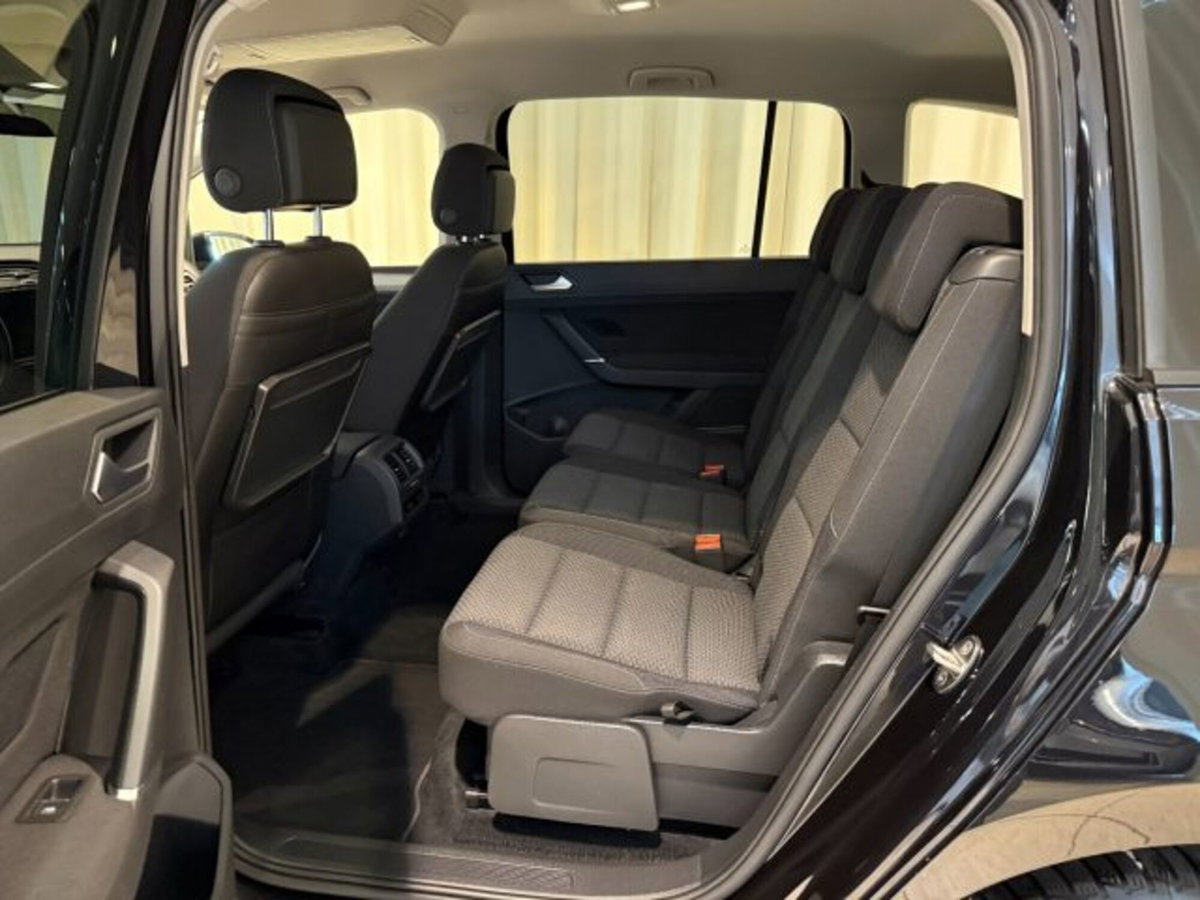 Volkswagen Touran 1.4 TSI DSG Business BlueMotion Technology (5)