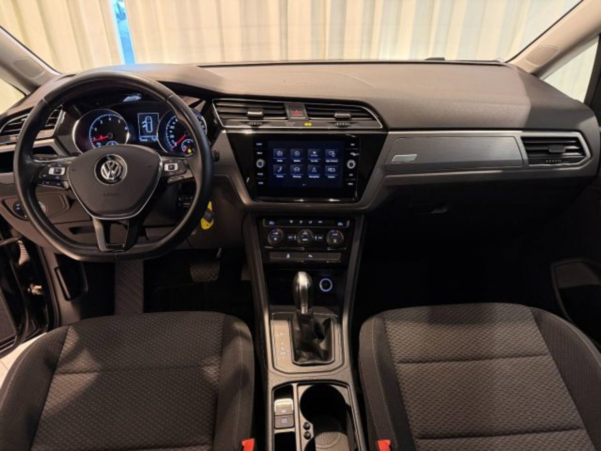 Volkswagen Touran 1.4 TSI DSG Business BlueMotion Technology (6)