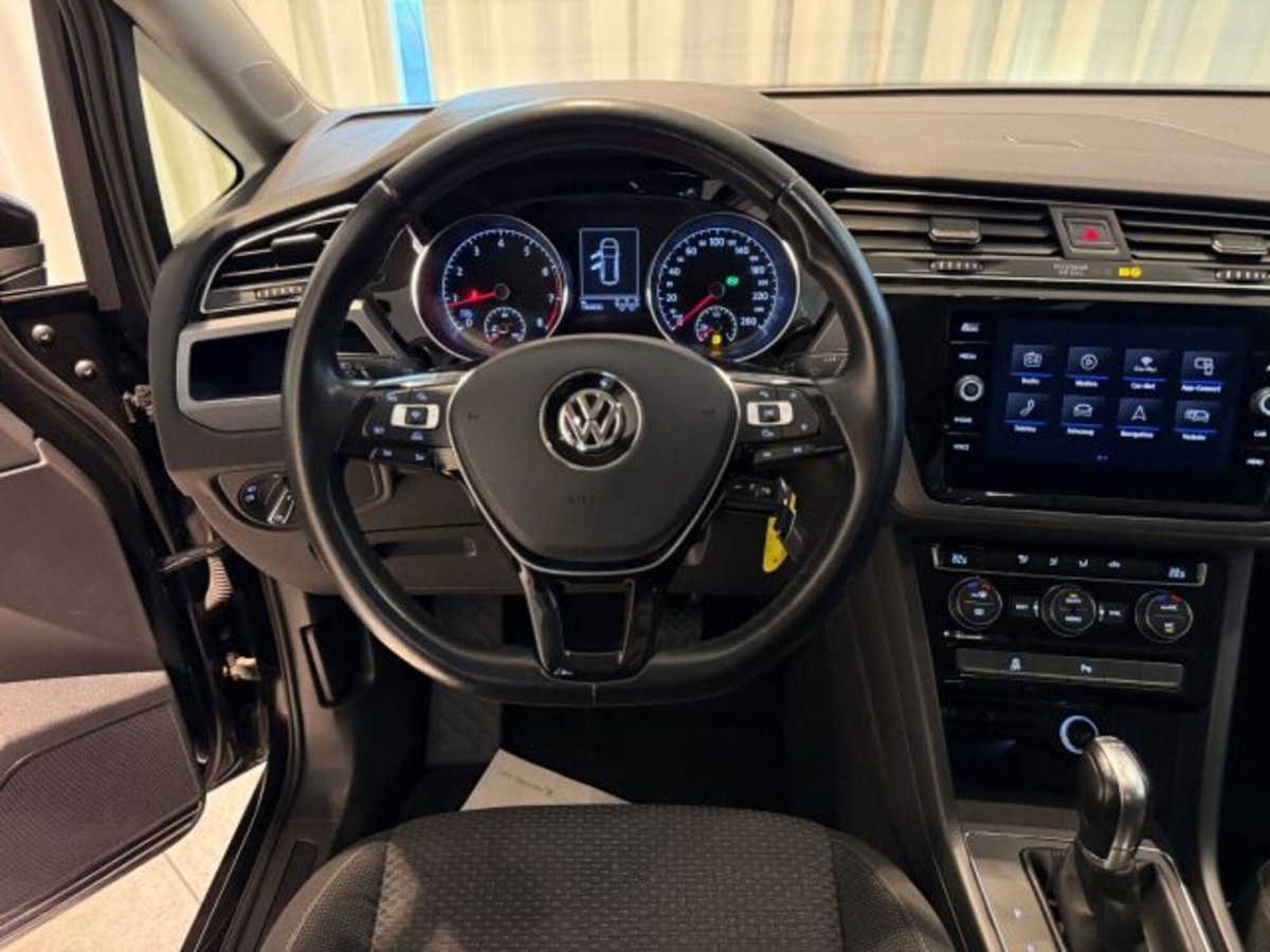Volkswagen Touran 1.4 TSI DSG Business BlueMotion Technology (7)