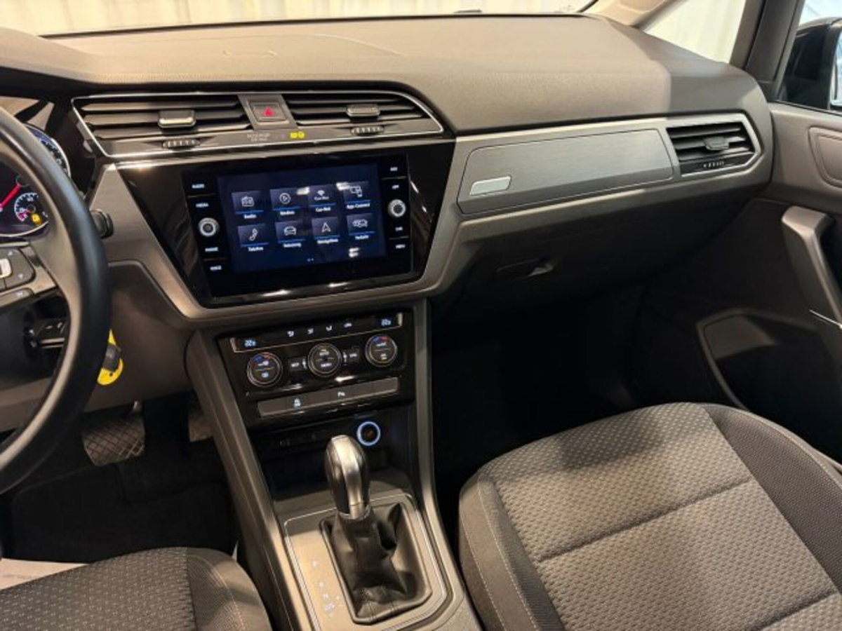Volkswagen Touran 1.4 TSI DSG Business BlueMotion Technology (8)