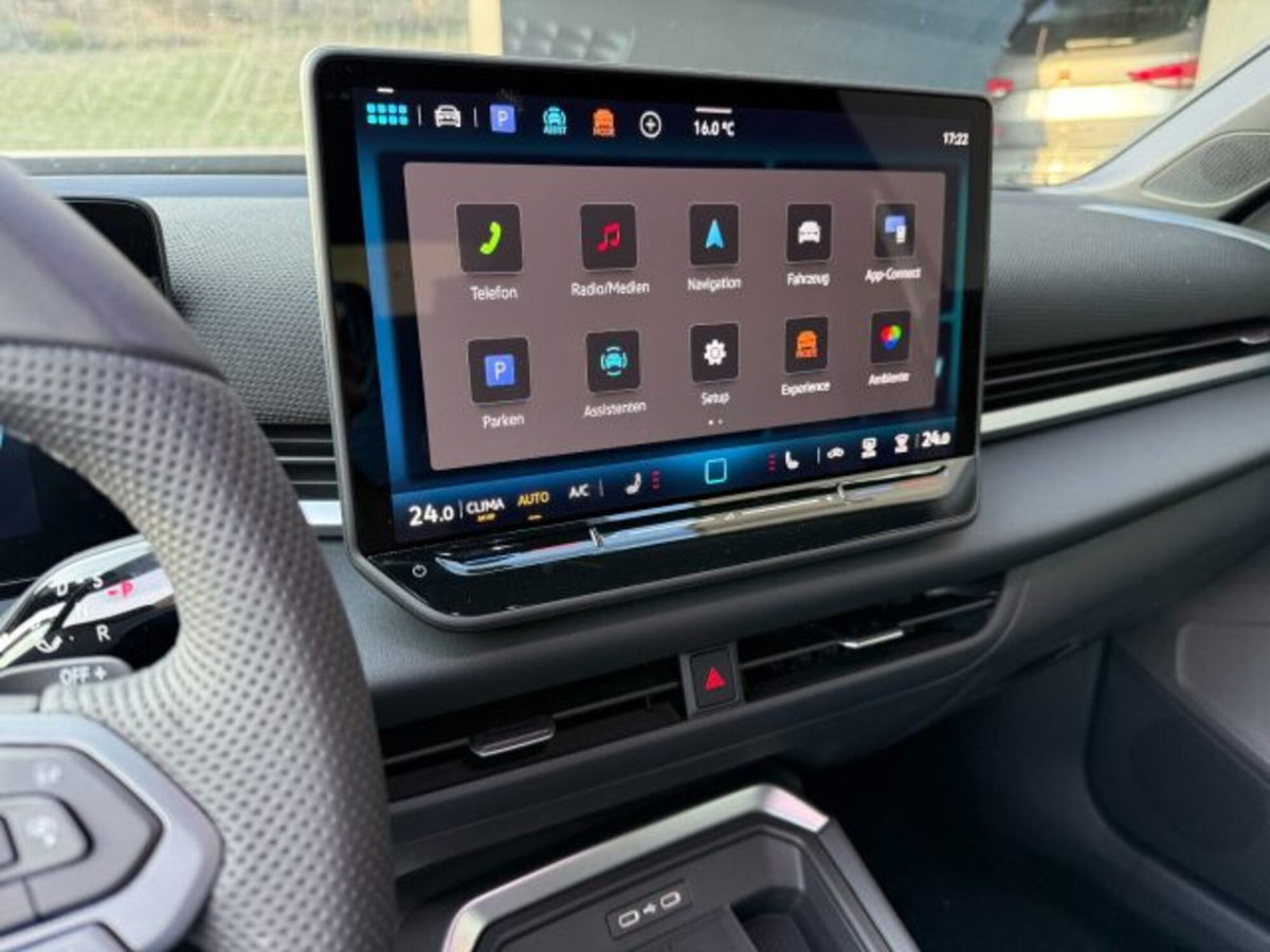 Volkswagen T-Roc 1.5 etsi R-Line 150cv dsg (12)