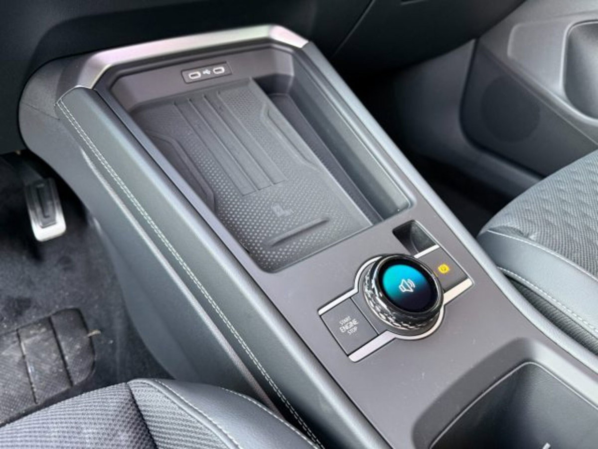 Volkswagen T-Roc 1.5 etsi R-Line 150cv dsg (17)