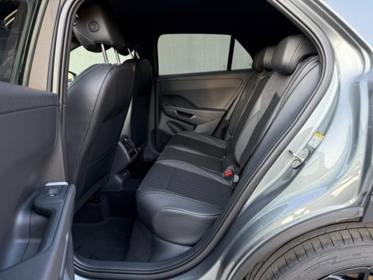Volkswagen T-Roc 1.5 etsi R-Line 150cv dsg (5)