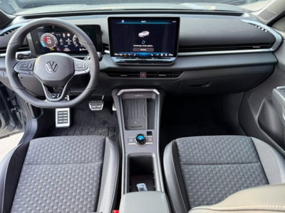 Volkswagen T-Roc 1.5 etsi R-Line 150cv dsg (6)