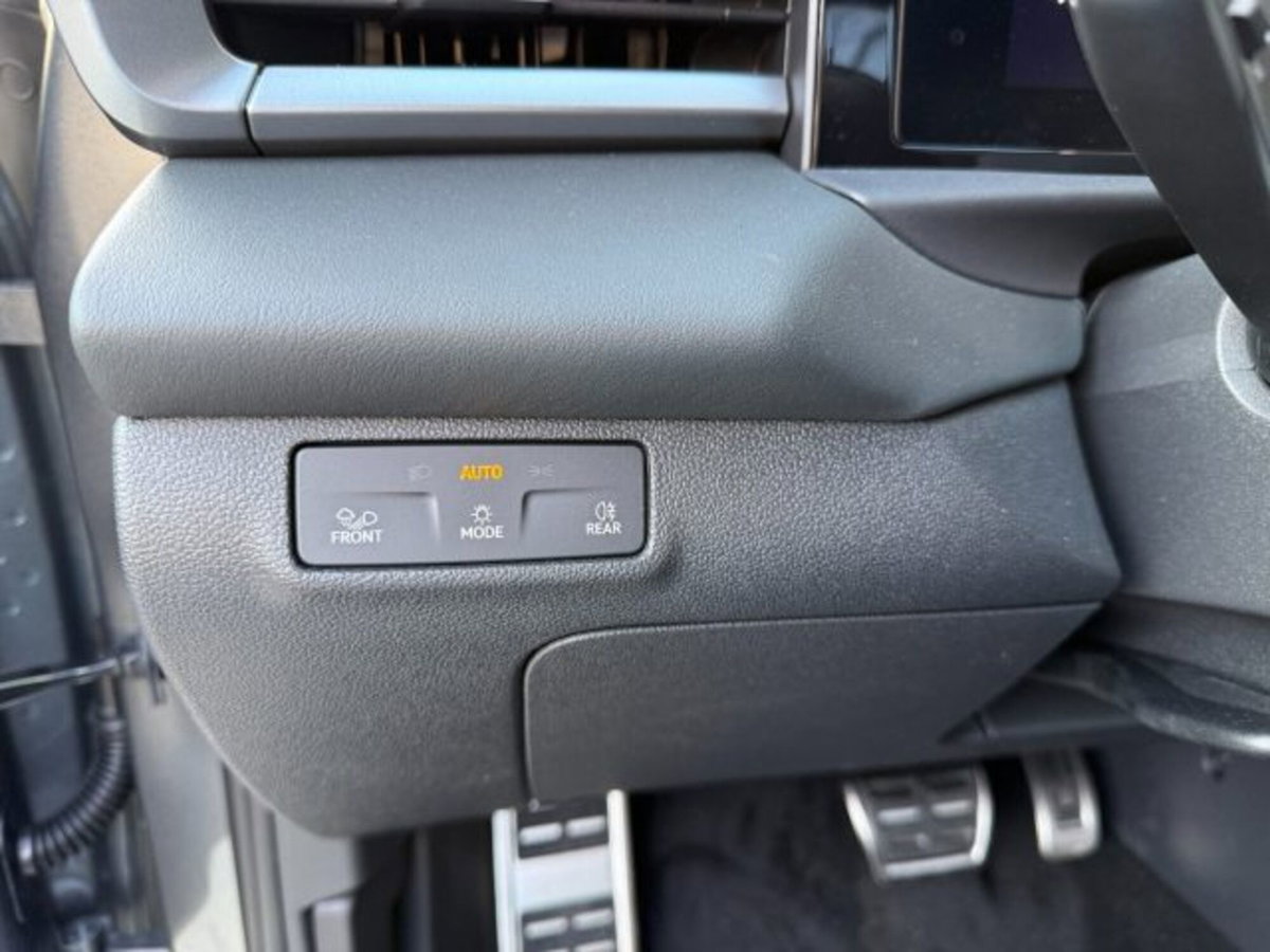 Volkswagen T-Roc 1.5 etsi R-Line 150cv dsg (7)