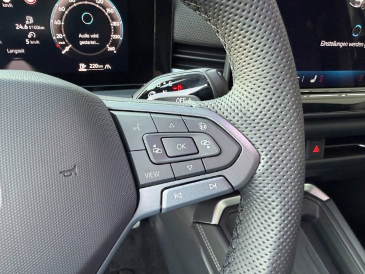 Volkswagen T-Roc 1.5 etsi R-Line 150cv dsg (9)
