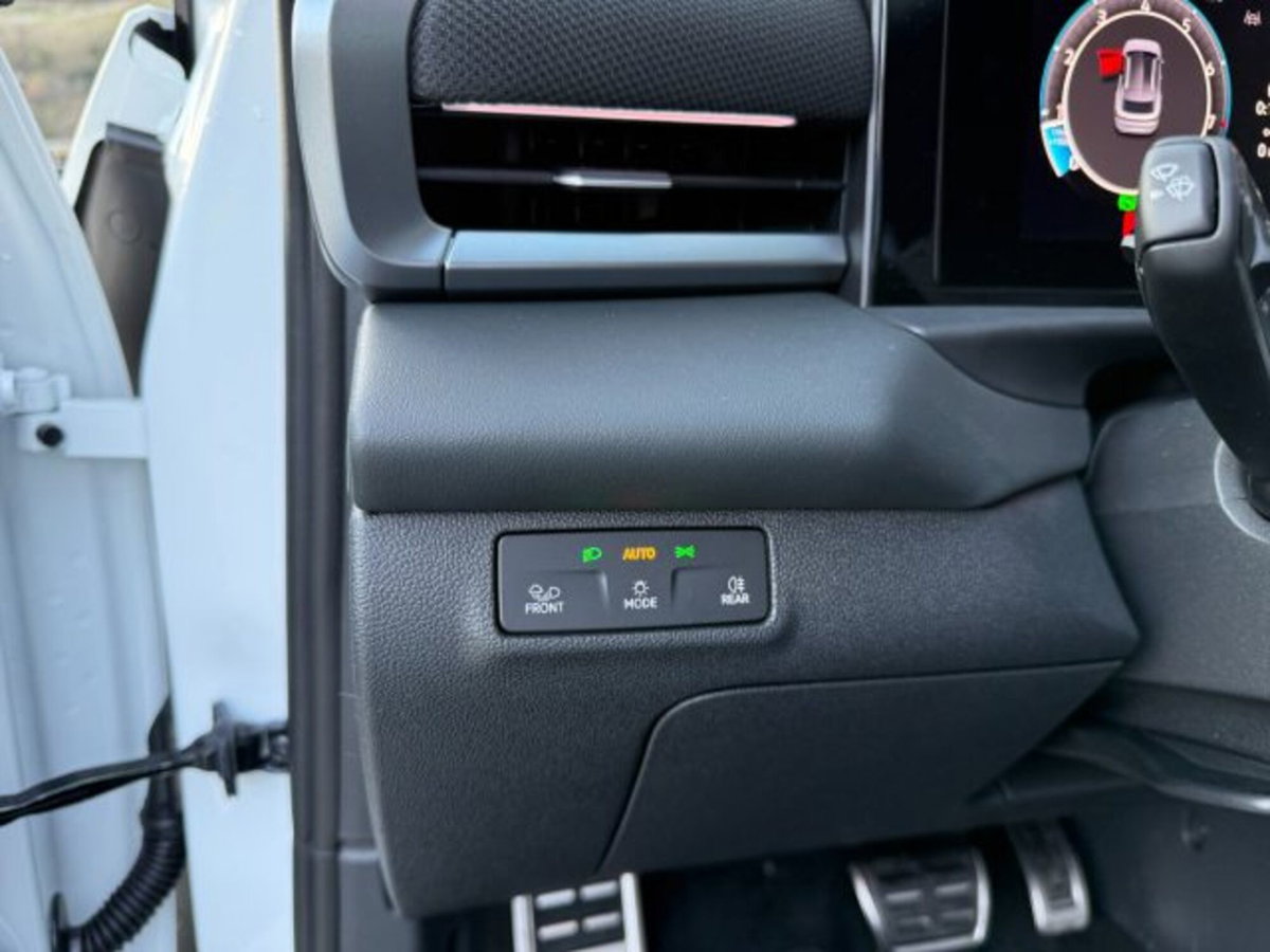 Volkswagen T-Roc 1.5 etsi R-Line 150cv dsg (10)