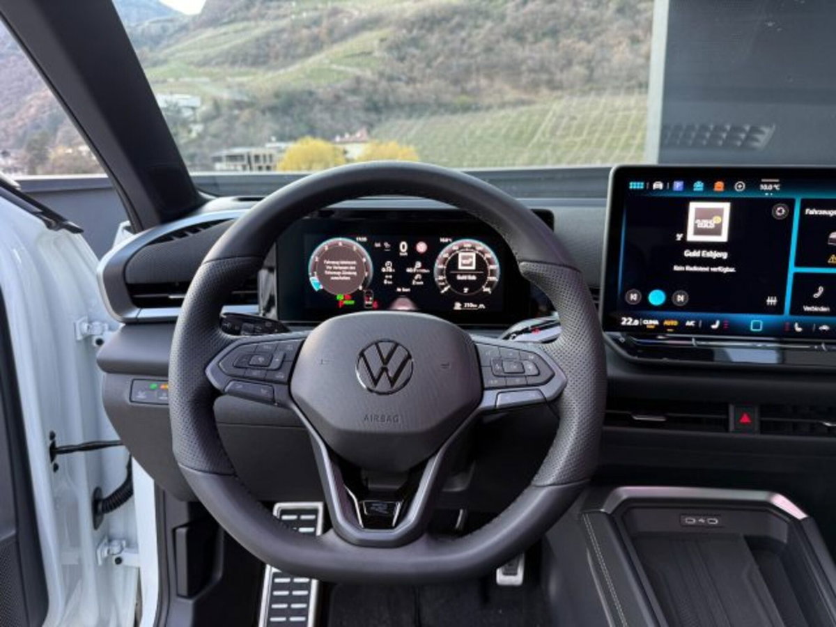 Volkswagen T-Roc 1.5 etsi R-Line 150cv dsg (7)