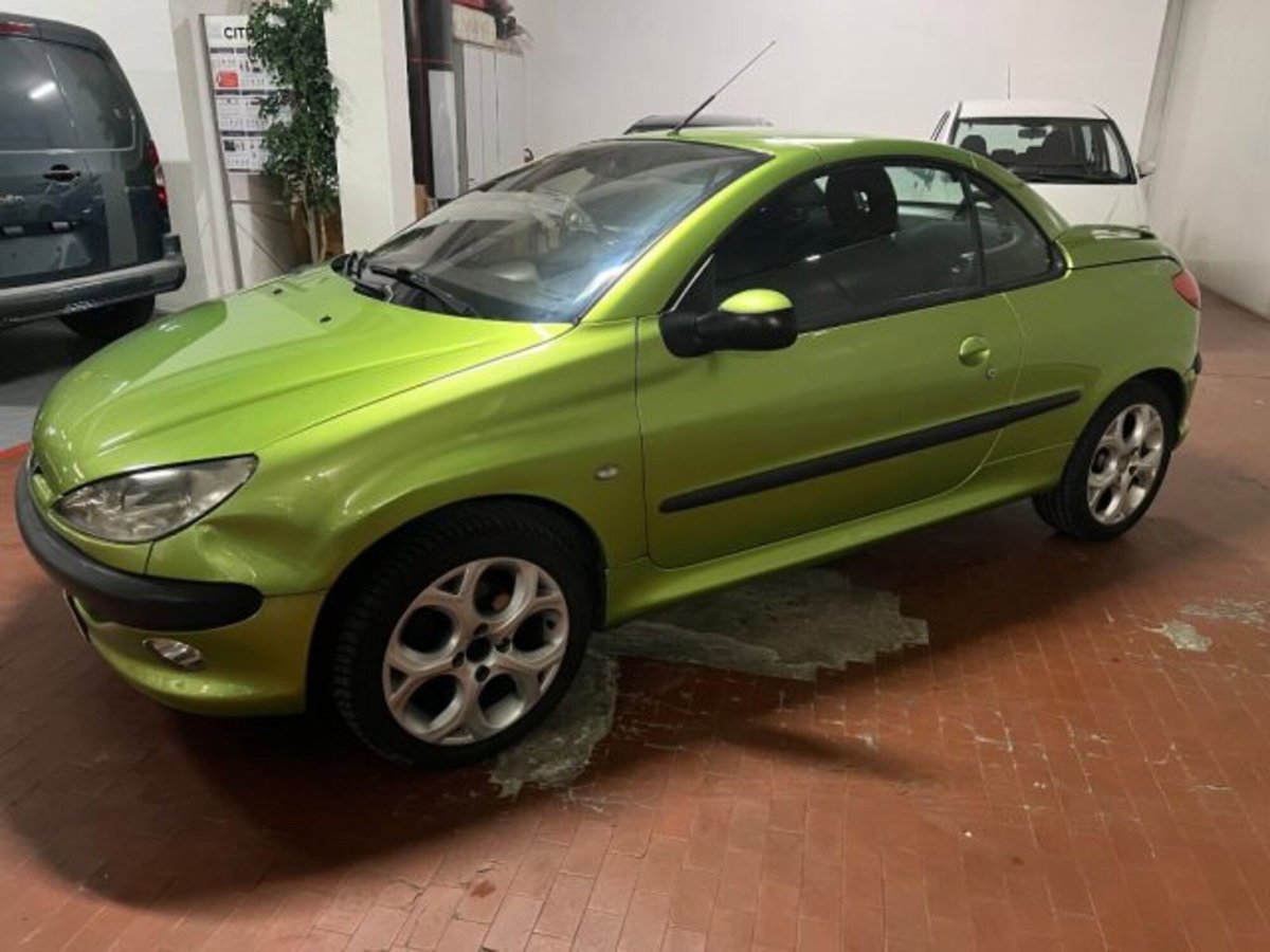 Peugeot 206 Cabrio 16V CC (2)