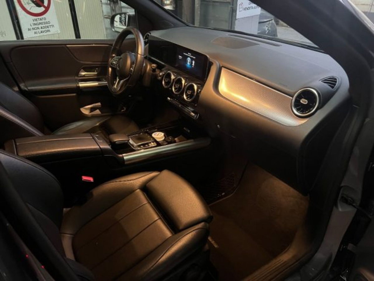 Mercedes-Benz Classe B 180 d Automatic Executive (13)