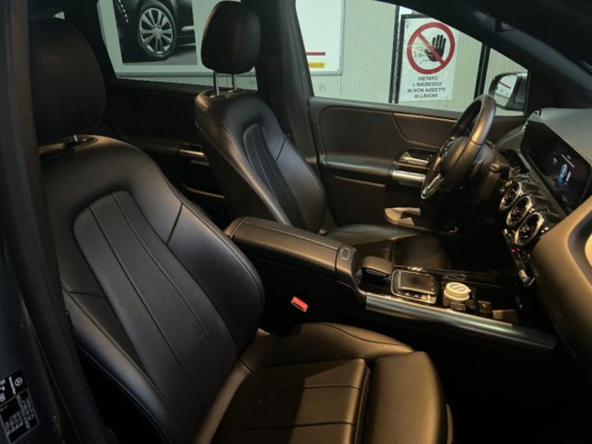 Mercedes-Benz Classe B 180 d Automatic Executive (14)