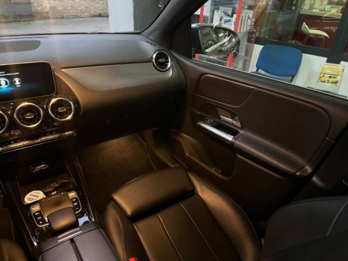Mercedes-Benz Classe B 180 d Automatic Executive (16)